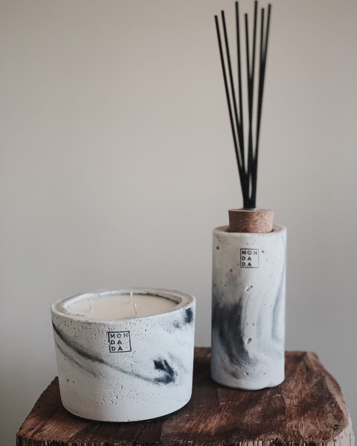 Mon Dada Urban Candle Small & Diffuser Giftset