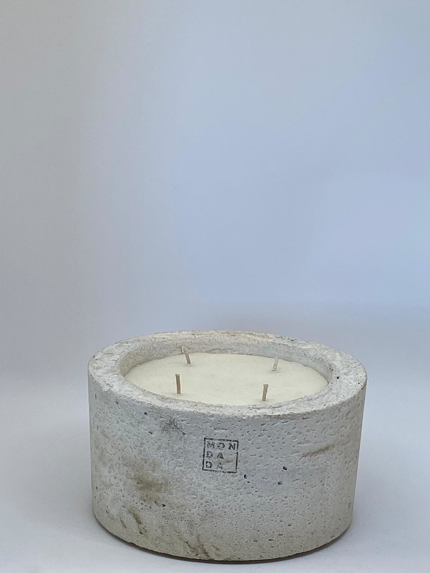 Mon Dada Urban Candle Medium